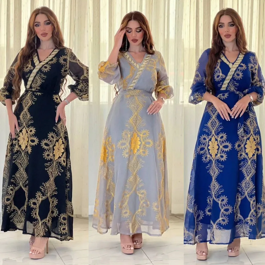 Middle East Muslim Luxury Women's Dresses Arab Ramadan Islam V-Neck Female Robe Turkey Slim Large Embroidery Lady Evening Dress
Middle East Muslim Luxury Women's Dresses Arab Ramadan Islam V-Neck Female Robe Turkey Slim Large Embroidery Lady Evening Dress