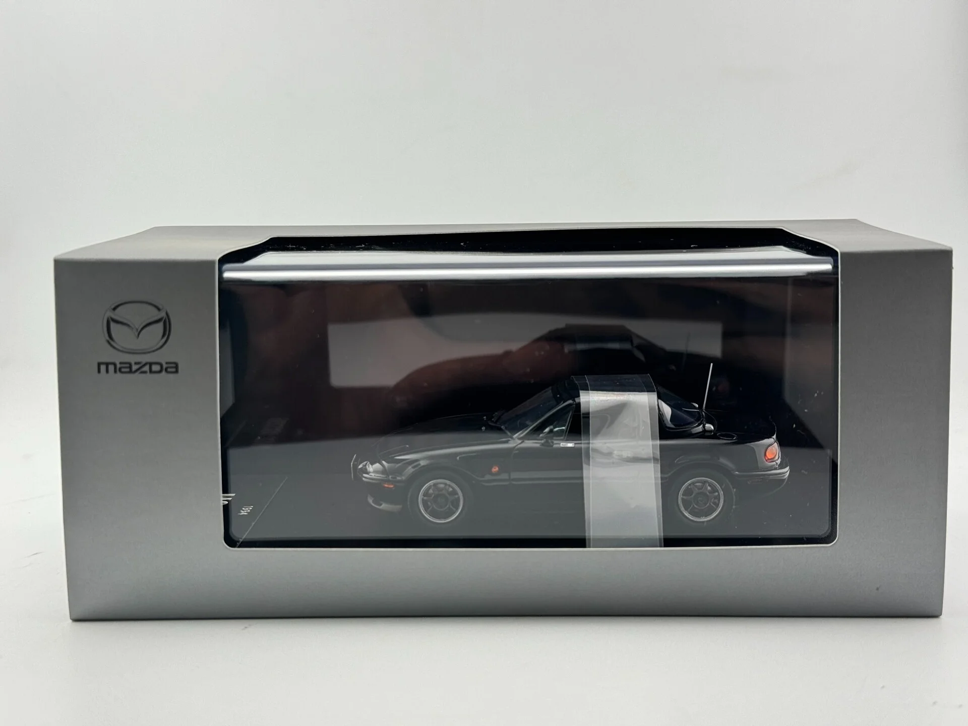 Mazda 1/43 Scale M2 1028 Removable Resin Car Model
Mazda 1/43 Scale M2 1028 Removable Resin Car Model