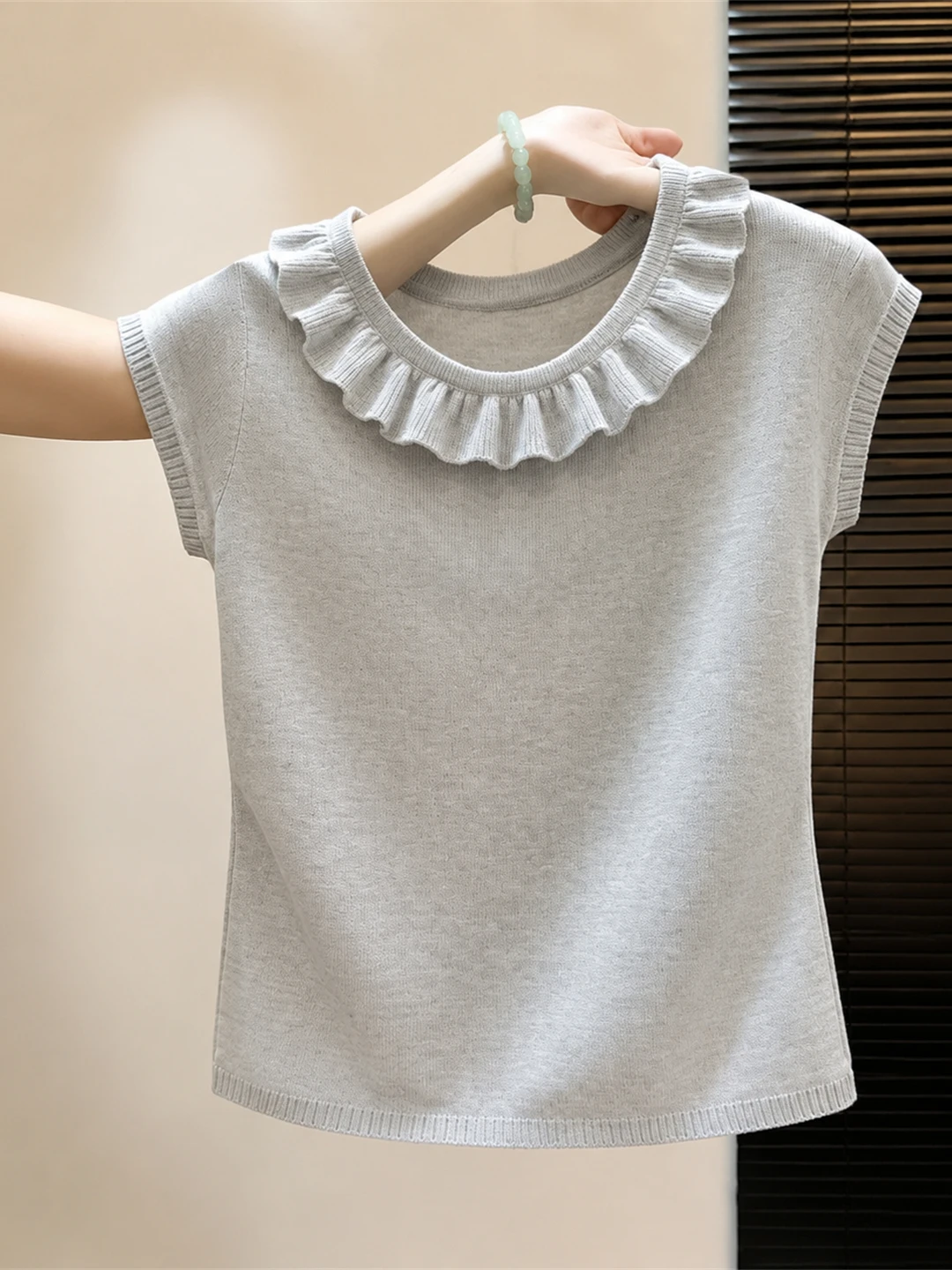 Korean Style round Neck Ice Silk Knitted Shirt Comfortable Ladylike Design Sensation Summer Fashion Bordered Top Small Shirt
Korean Style round Neck Ice Silk Knitted Shirt Comfortable Ladylike Design Sensation Summer Fashion Bordered Top Small Shirt