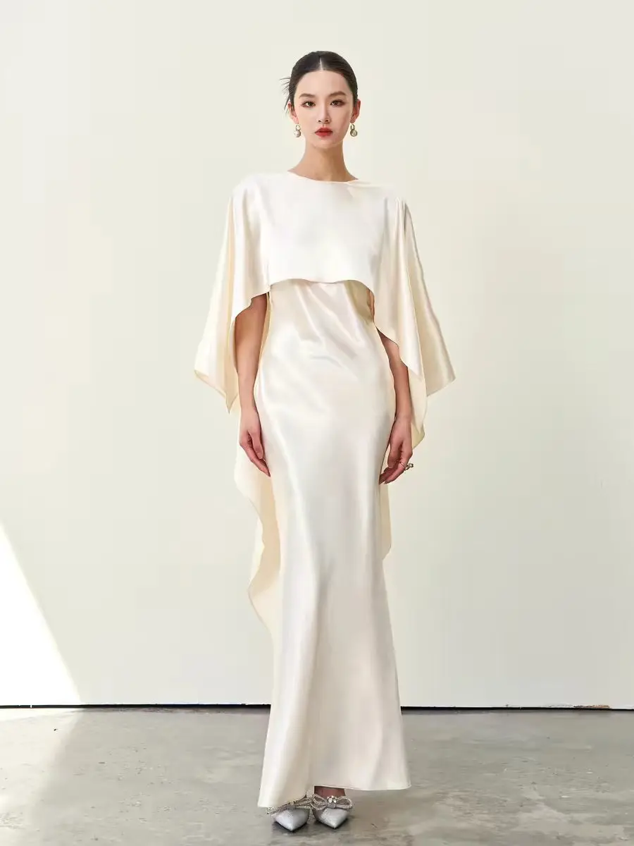 Elegant White Satin Gown with Sash for Party Performance Wedding Engagement Birthday Celebration Floor Length Evening Dress
Elegant White Satin Gown with Sash for Party Performance Wedding Engagement Birthday Celebration Floor Length Evening Dress