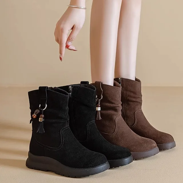 Genuine Leather Fringed Boots Women's Mid-Calf Slim Fit Booties Vintage Style Velvet Lined All-Season Thickened Rubber...
Genuine Leather Fringed Boots Women's Mid-Calf Slim Fit Booties Vintage Style Velvet Lined All-Season Thickened Rubber...