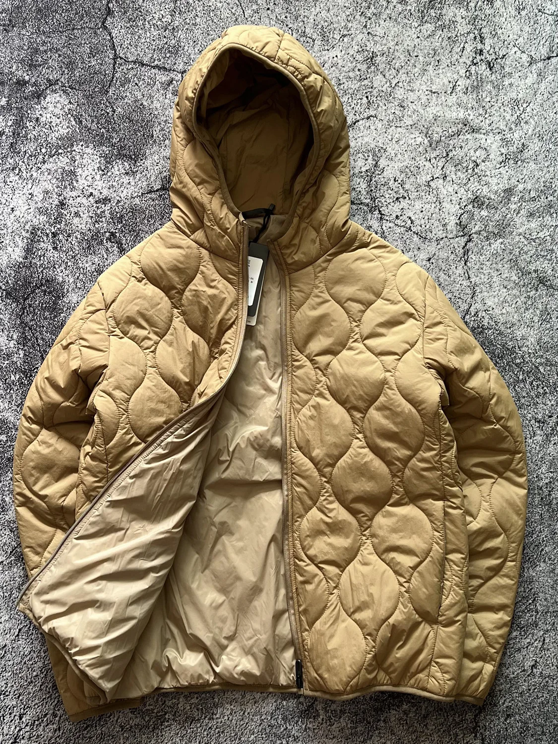 Ultra-Lightweight Thin Cotton Jaet Loose Fit Hooded Color Gourd Pattern Cotton Padded Versatile Cotton Outerwear
Ultra-Lightweight Thin Cotton Jaet Loose Fit Hooded Color Gourd Pattern Cotton Padded Versatile Cotton Outerwear