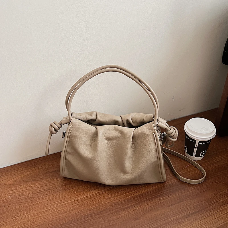 Soft Pleated PU Leather Women's Shoulder Bag Versatile Commute Bag for Elegant Lady Underarm HandBag 2026 Spring New Arrivals
Soft Pleated PU Leather Women's Shoulder Bag Versatile Commute Bag for Elegant Lady Underarm HandBag 2026 Spring New Arrivals