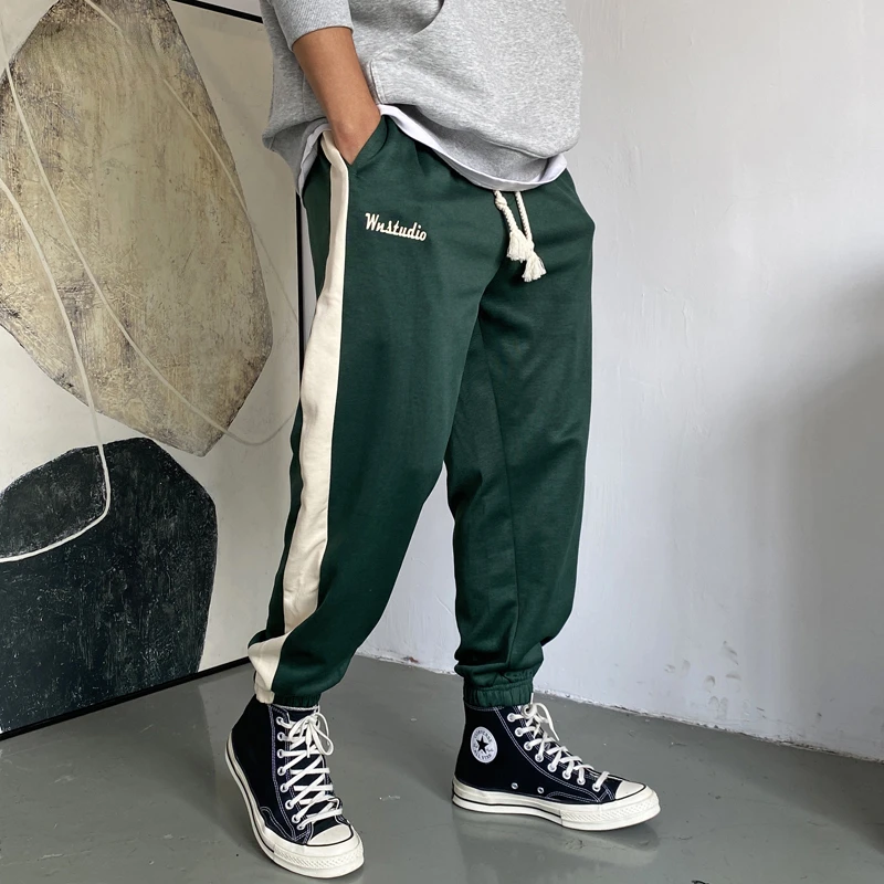 Hip Hop Classic Patchwork Sweatpants Couple Sports Jogging Pants Streetwear Basketball Joggers Running Trousers Men
Hip Hop Classic Patchwork Sweatpants Couple Sports Jogging Pants Streetwear Basketball Joggers Running Trousers Men