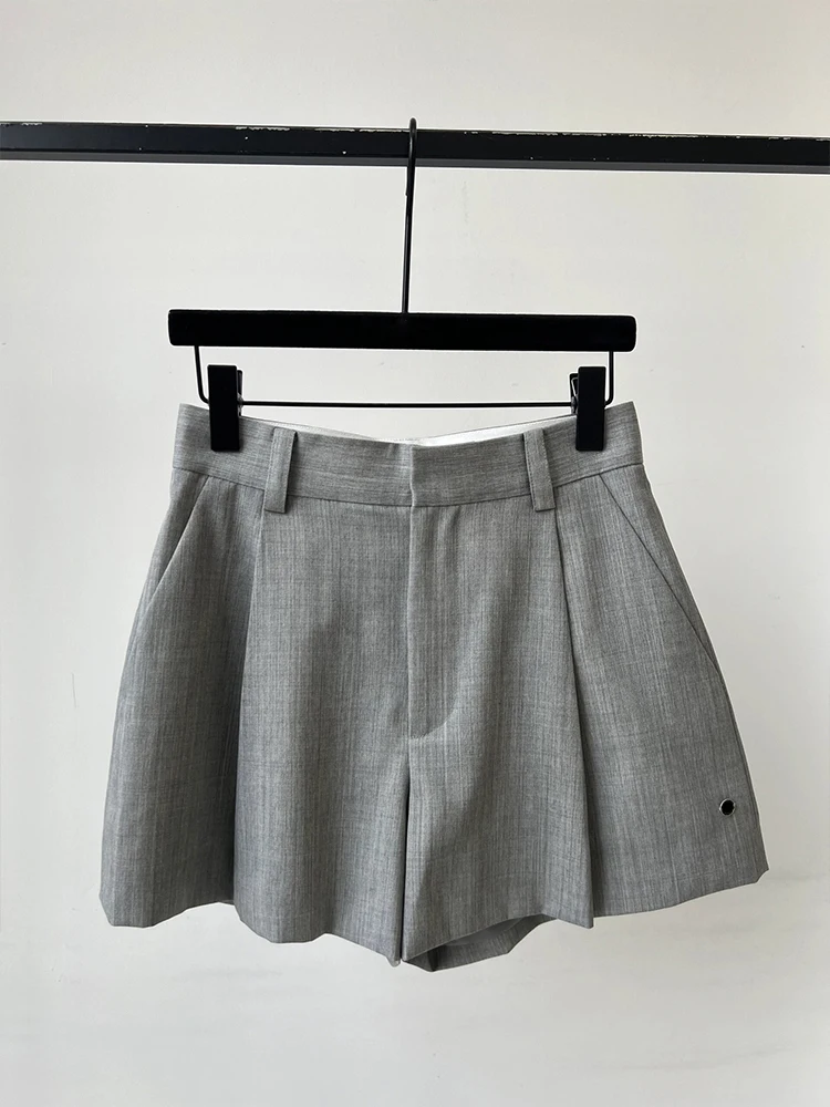 Gray Suit Shorts Women's Summer New Fashion Casual Versatile Slimming Retro A-Line Wide Leg Pants plus Size Ladies' Clothing
Gray Suit Shorts Women's Summer New Fashion Casual Versatile Slimming Retro A-Line Wide Leg Pants plus Size Ladies' Clothing