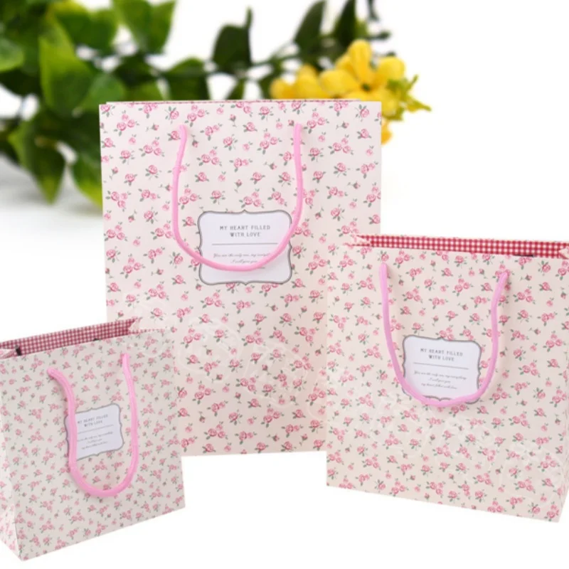 12pcs Small Fresh Rose Paper Gift Tote Bags Mini Flower Party Favor Bags for Birthday Wedding Gift Packaging
12pcs Small Fresh Rose Paper Gift Tote Bags Mini Flower Party Favor Bags for Birthday Wedding Gift Packaging
