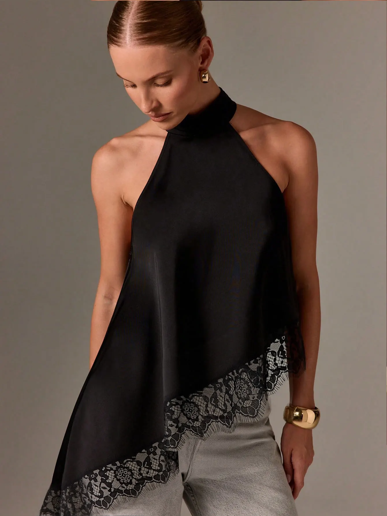 Whisper Lumi 2026 Summer Women's Satin Patchwork Lace Halter Top Stand Collar Sleeveless Asymmetrical Off Shoulder Crop Top
Whisper Lumi 2026 Summer Women's Satin Patchwork Lace Halter Top Stand Collar Sleeveless Asymmetrical Off Shoulder Crop Top