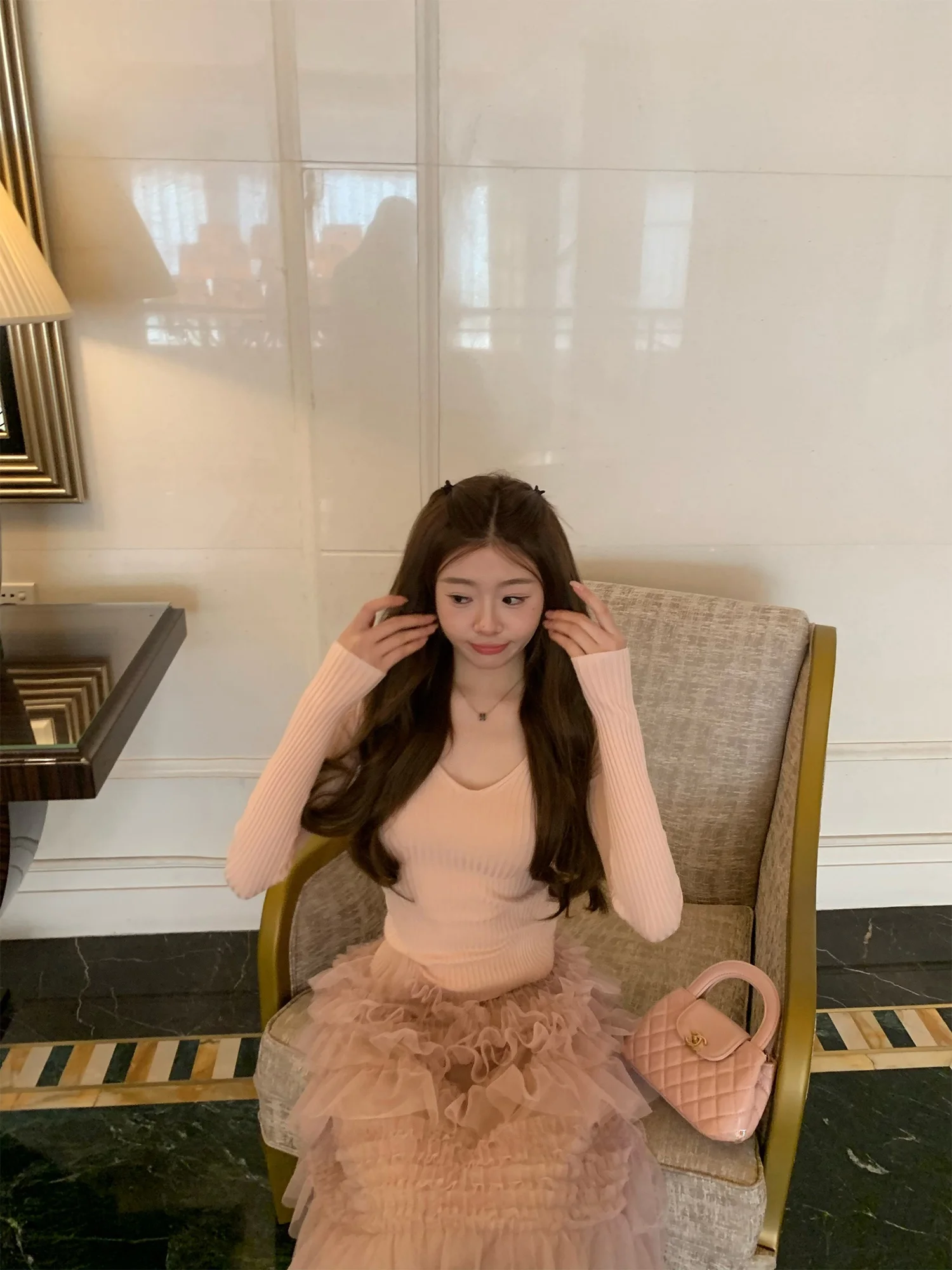 OKJJ Женский облегающий свитер с V-образным вырезом, розовый, высококачественный, утягивающий базовый слой, с длинным рукавом, из мягкой нейлоновой смеси
OKJJ Женский облегающий свитер с V-образным вырезом, розовый, высококачественный, утягивающий базовый слой, с длинным рукавом, из мягкой нейлоновой смеси