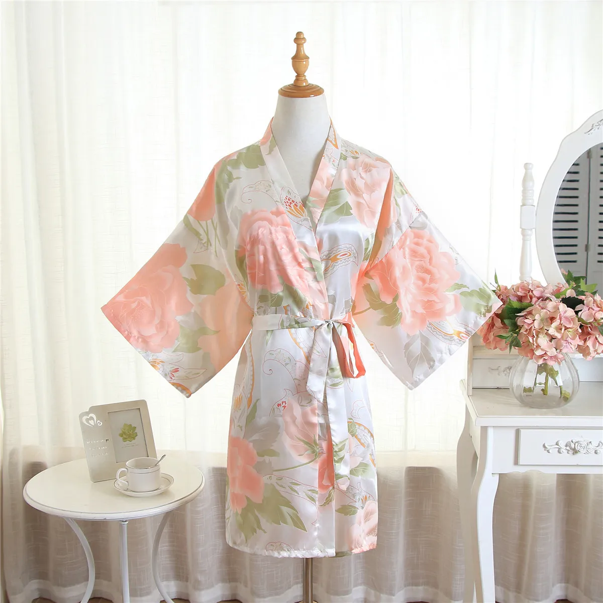 Sexy Women Flower Print Mini Robe Wedding Bride Bridesmaid Dressing Gown Rayon Kimono Bathrobe
Sexy Women Flower Print Mini Robe Wedding Bride Bridesmaid Dressing Gown Rayon Kimono Bathrobe