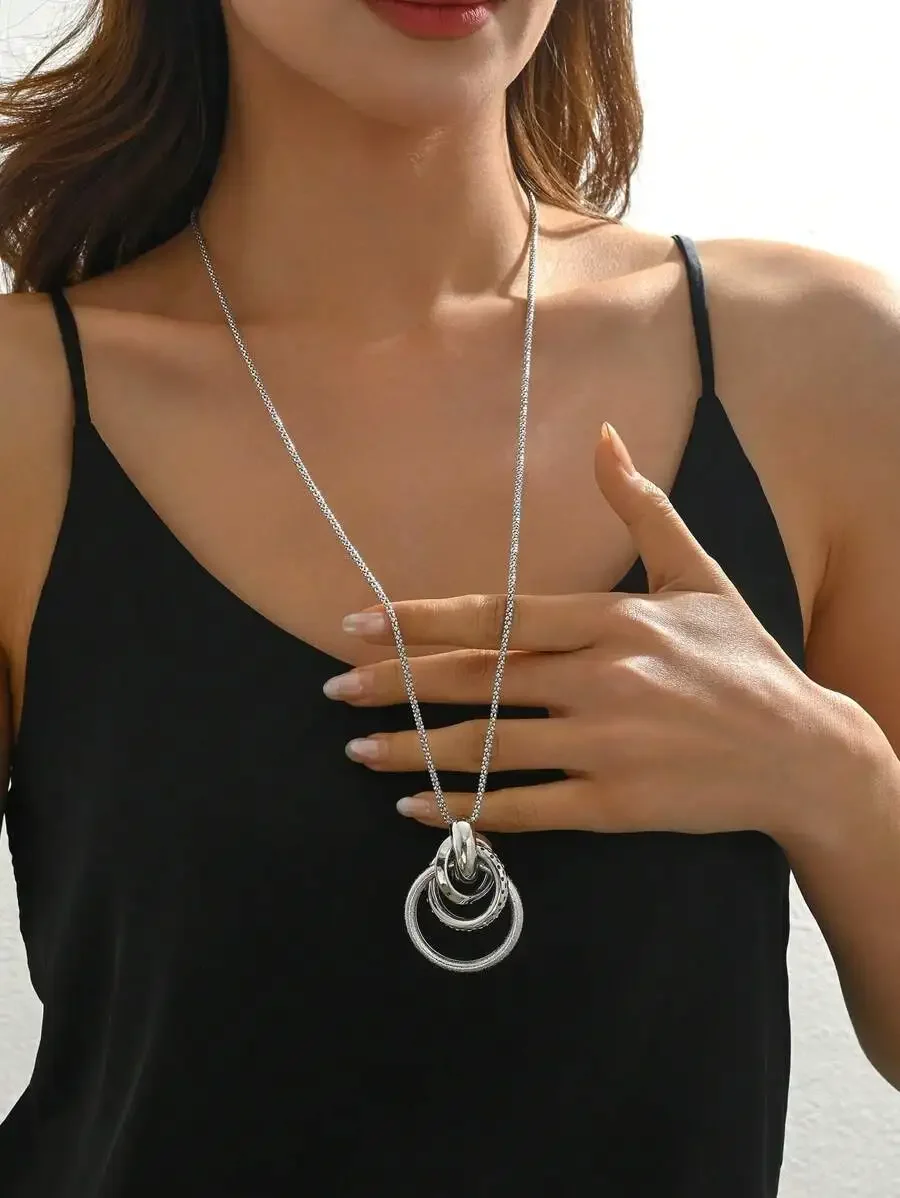 Silver-Tone Multi-Ring Pendant Long Chain Necklace, Minimalist Statement Jewelry for Daily Wear
Silver-Tone Multi-Ring Pendant Long Chain Necklace, Minimalist Statement Jewelry for Daily Wear