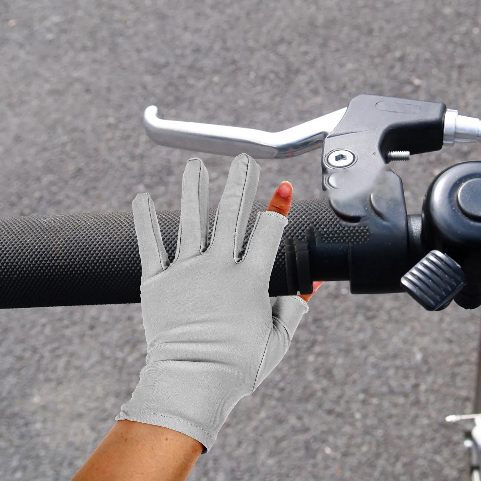 1pcs 1 Pair Half Finger Uv For Women Sun Protection Driving Antislip Breathable Cycling Gloves Outdoor Sports Hand Gloves
1pcs 1 Pair Half Finger Uv For Women Sun Protection Driving Antislip Breathable Cycling Gloves Outdoor Sports Hand Gloves