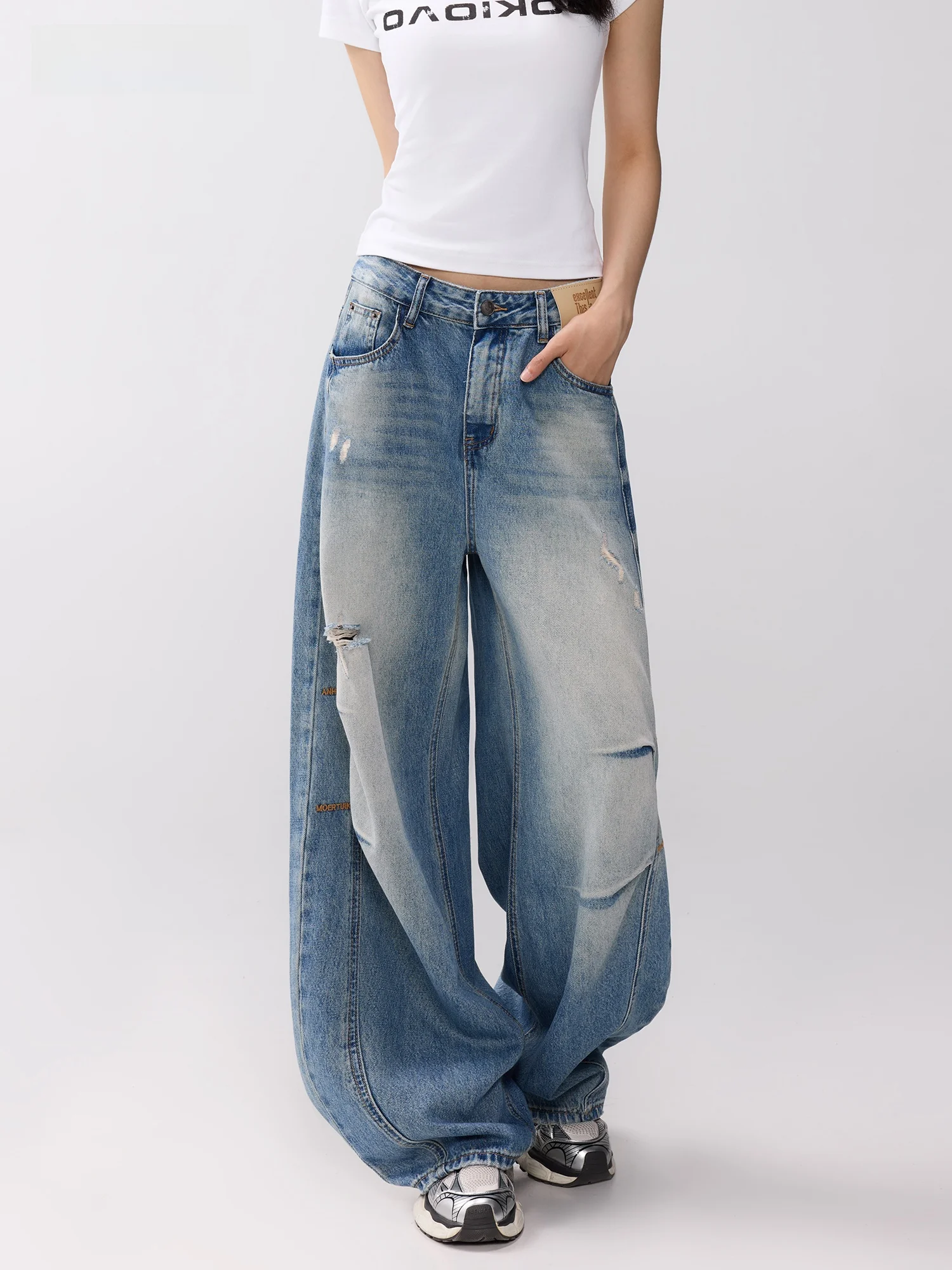 Light Wash Knife Denim Jeans Women's Summer Thin Embroidered Pleated Low Waist Slim Wide Leg Tear Casual Jeans
Light Wash Knife Denim Jeans Women's Summer Thin Embroidered Pleated Low Waist Slim Wide Leg Tear Casual Jeans
