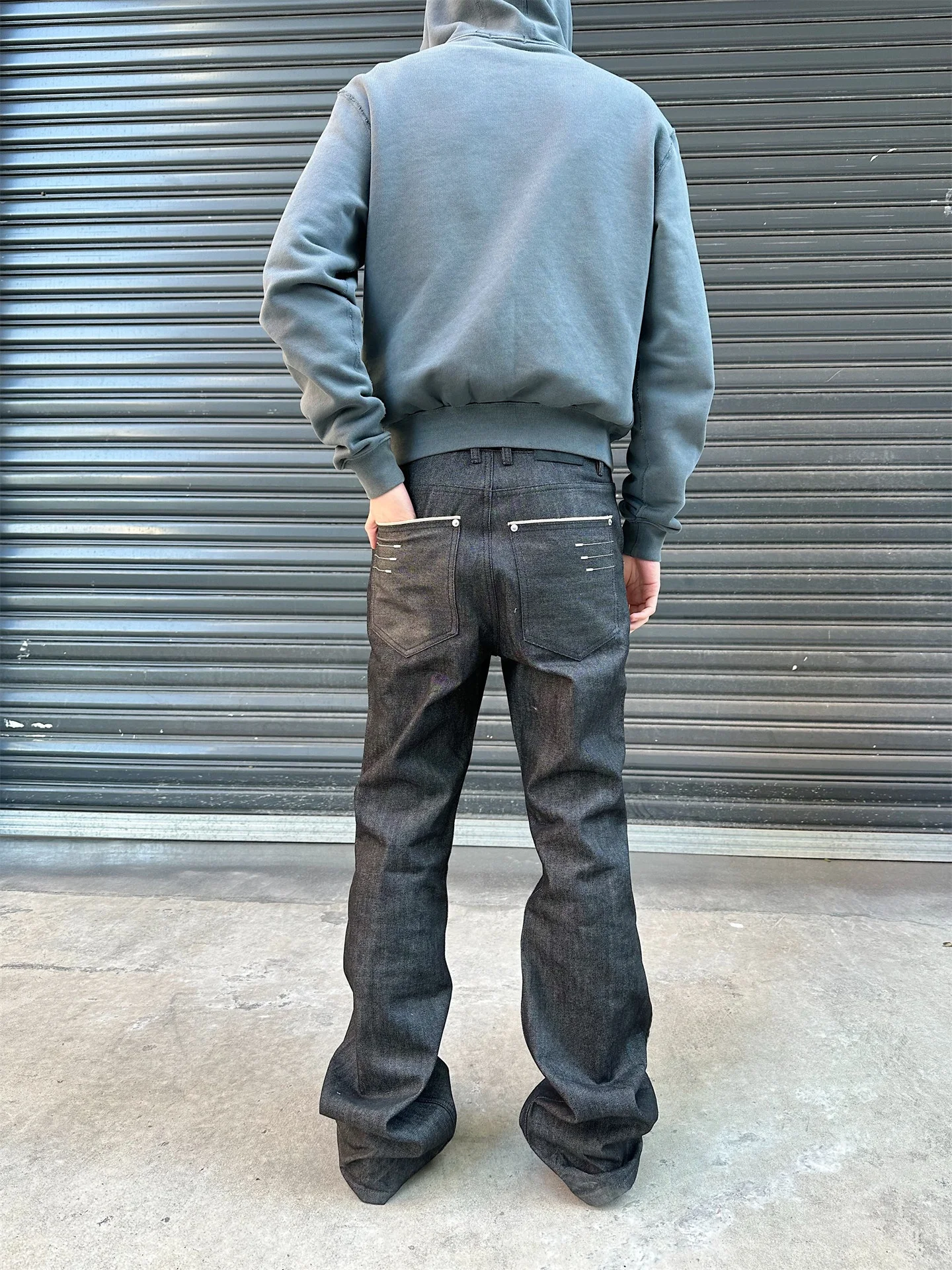 American High Street Heavyweight Original Cow Denim Jeans Slim Fit Long Pants Men's Micro Flared Cleanfit Slimming Jeans
American High Street Heavyweight Original Cow Denim Jeans Slim Fit Long Pants Men's Micro Flared Cleanfit Slimming Jeans