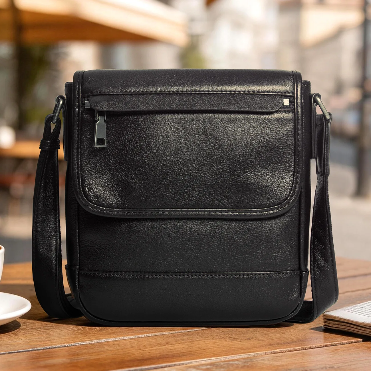 New Men Genuine Leather Flap Messenger Bag Large Capacity Cowhide Crossbody Shoulder Bag Business Commute Versatile
New Men Genuine Leather Flap Messenger Bag Large Capacity Cowhide Crossbody Shoulder Bag Business Commute Versatile