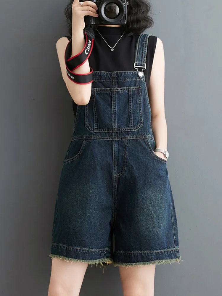 Retro Denim Overalls Women's Summer New Versatile Strap-On Pants High Waist Wide Leg Shorts Fashionable Ladies Short Pants
Retro Denim Overalls Women's Summer New Versatile Strap-On Pants High Waist Wide Leg Shorts Fashionable Ladies Short Pants