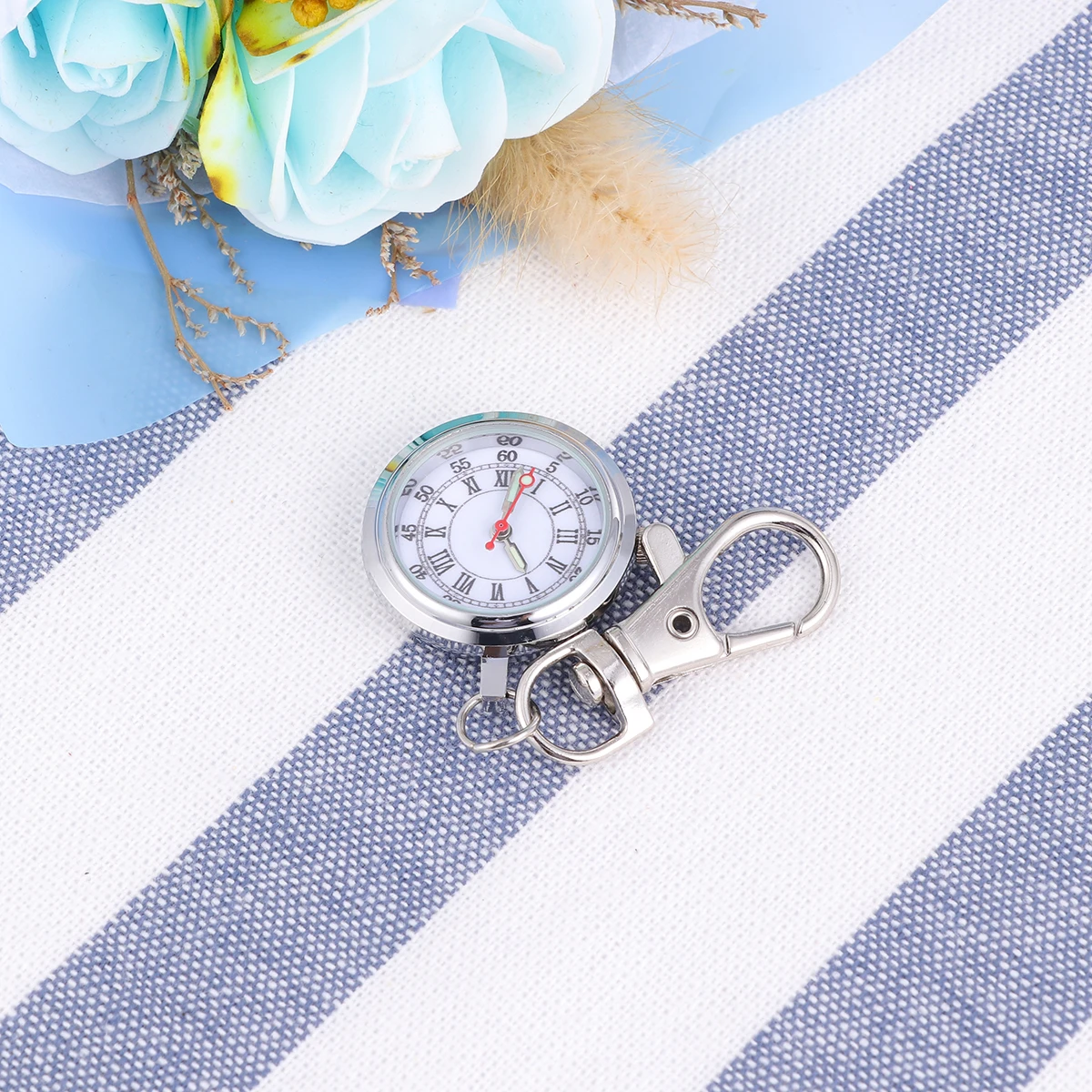 Large Dial Pocket Watch Quartz Hanging Kids Classical Couple Gift Keychain Watch Luminous Needle Easy Read Time Durable Premium
Large Dial Pocket Watch Quartz Hanging Kids Classical Couple Gift Keychain Watch Luminous Needle Easy Read Time Durable Premium