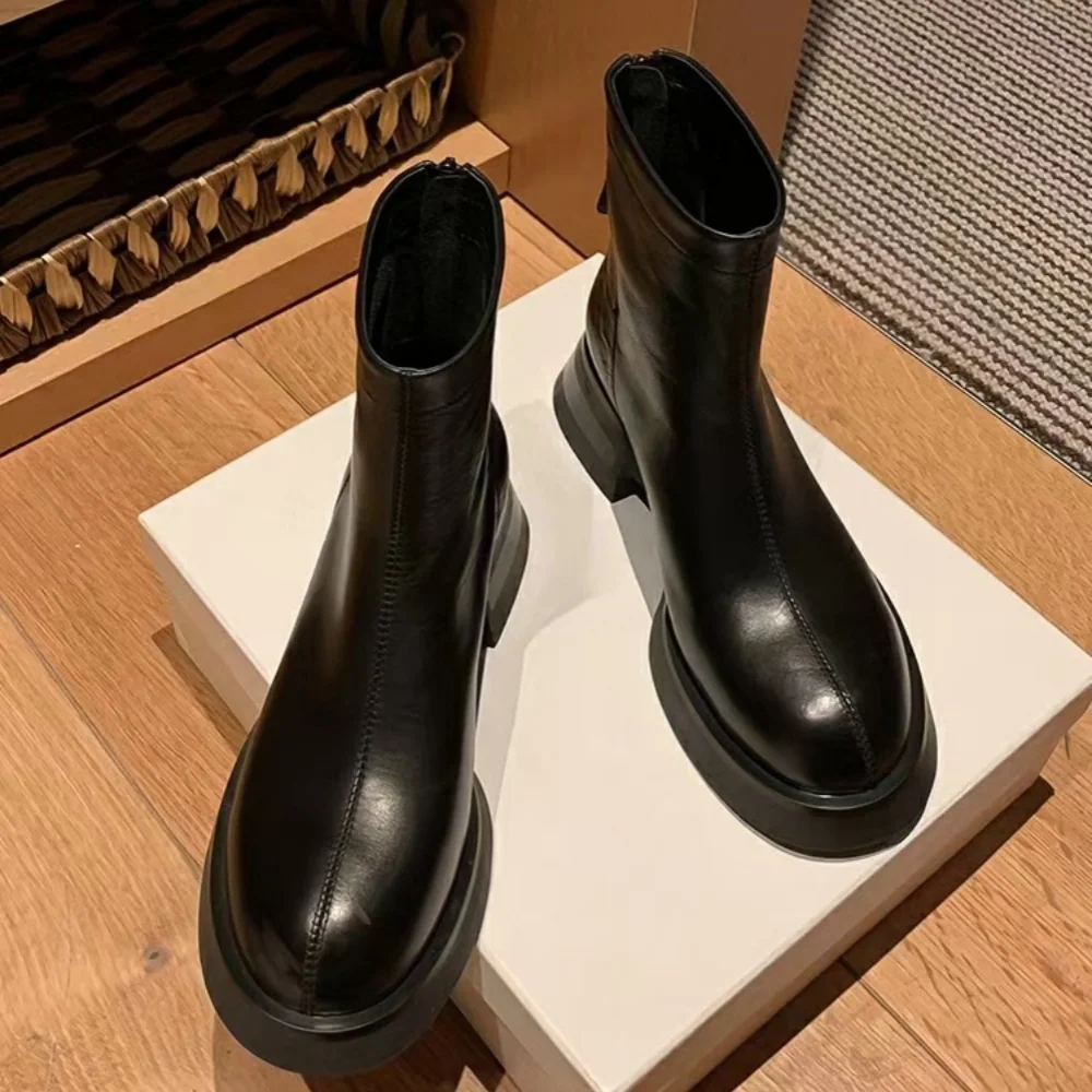 New round head thick base boots women heels back non-slip closure casual comfortable small leather boots
New round head thick base boots women heels back non-slip closure casual comfortable small leather boots