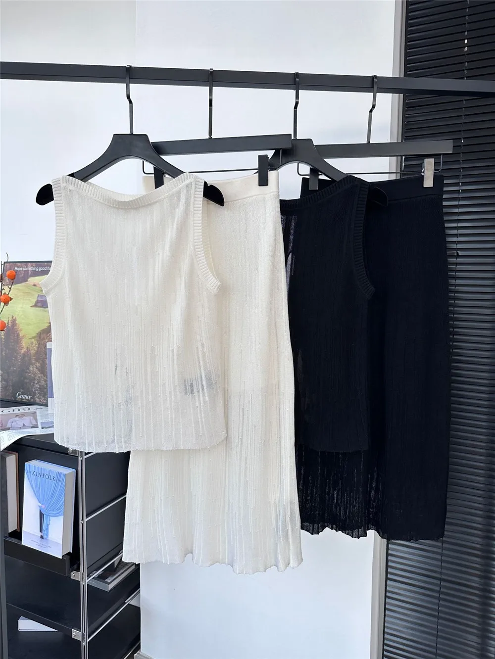 Women's 25 Summer New Round Neck Simple Hollow Lace Edge Bow Sleeveless Tank Top+Half Skirt Two Piece Set
Women's 25 Summer New Round Neck Simple Hollow Lace Edge Bow Sleeveless Tank Top+Half Skirt Two Piece Set