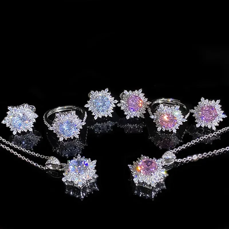 MDL Moissa!ite Style Light Luxury Ice Crystal Flower Ring 18K White Gold Plated Openwork Snowflake Earrings With Zirconium Set
MDL Moissa!ite Style Light Luxury Ice Crystal Flower Ring 18K White Gold Plated Openwork Snowflake Earrings With Zirconium Set