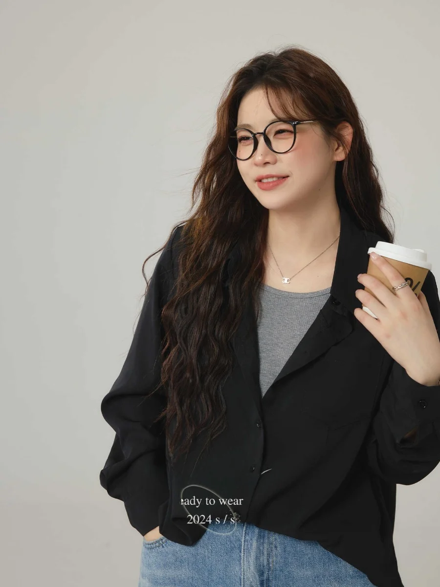 Женская повседневная блузка Monika большого размера с длинным рукавом, цветными блоками, V-образным вырезом, на пуговицах, свободного кроя, модная осенняя модель
Женская повседневная блузка Monika большого размера с длинным рукавом, цветными блоками, V-образным вырезом, на пуговицах, свободного кроя, модная осенняя модель