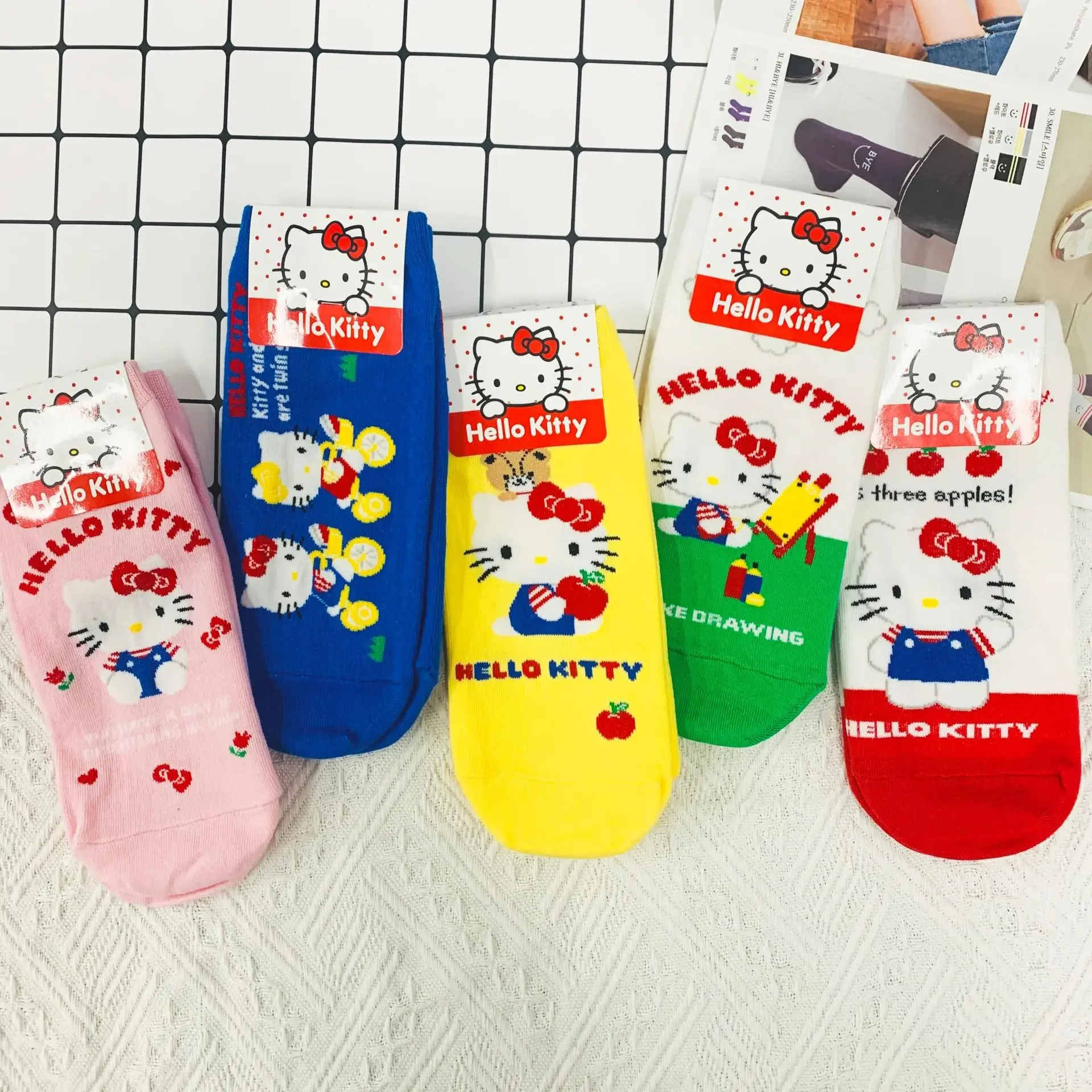Anime Kawaii HelloKitty Boat Socks Breathable Odor Resistant Cute Minimalist Design Sweet Girl Daily Wear Leisure Soft For Girls
Anime Kawaii HelloKitty Boat Socks Breathable Odor Resistant Cute Minimalist Design Sweet Girl Daily Wear Leisure Soft For Girls