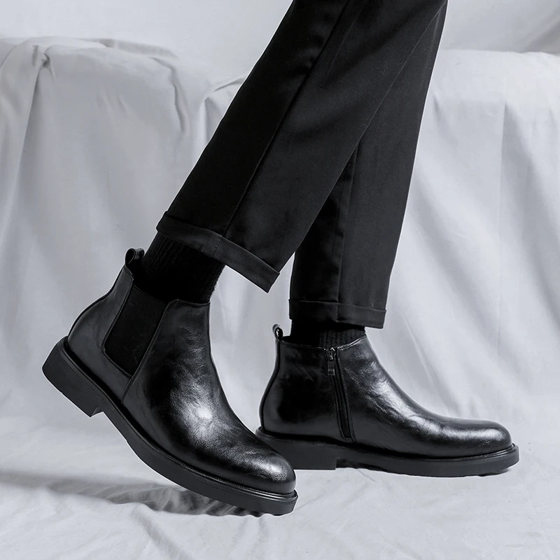 Business men's boots Minimalist and versatile gentleman style Leisure Outdoor Party Daily formal party Adult quality shoes New
Business men's boots Minimalist and versatile gentleman style Leisure Outdoor Party Daily formal party Adult quality shoes New