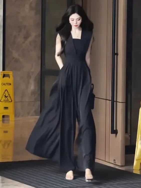 Летние цельные брюки большого размера для женщин, высокая талия, широкие брюки, свободный крой, утягивающие возрастные поездки на работу
Летние цельные брюки большого размера для женщин, высокая талия, широкие брюки, свободный крой, утягивающие возрастные поездки на работу