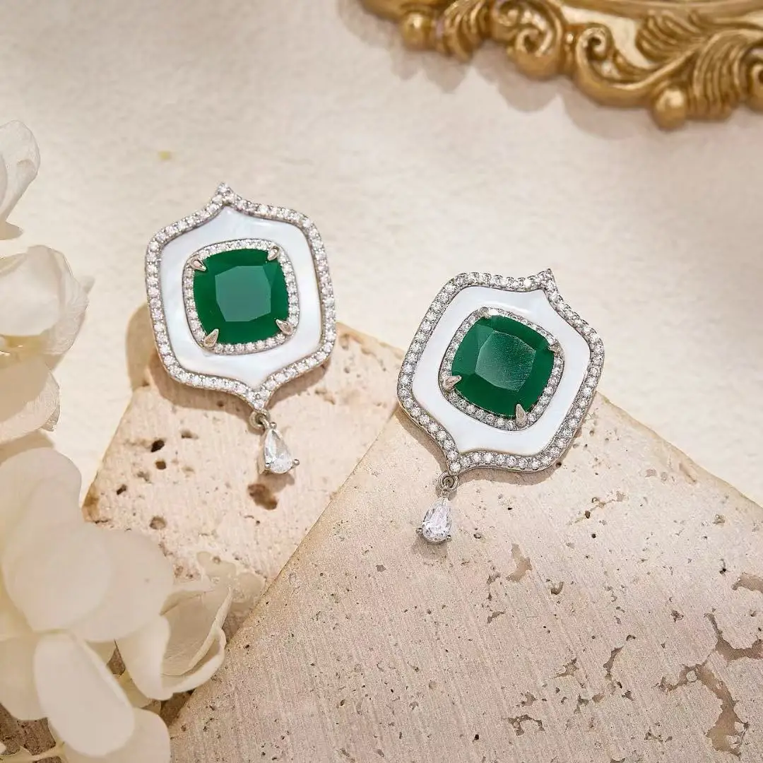 New Luxury Retro Geometric Drop AAA Zirconia Green Necklace Earrings For Women Wedding Bride Banquet Party Dinner Jewelry
New Luxury Retro Geometric Drop AAA Zirconia Green Necklace Earrings For Women Wedding Bride Banquet Party Dinner Jewelry