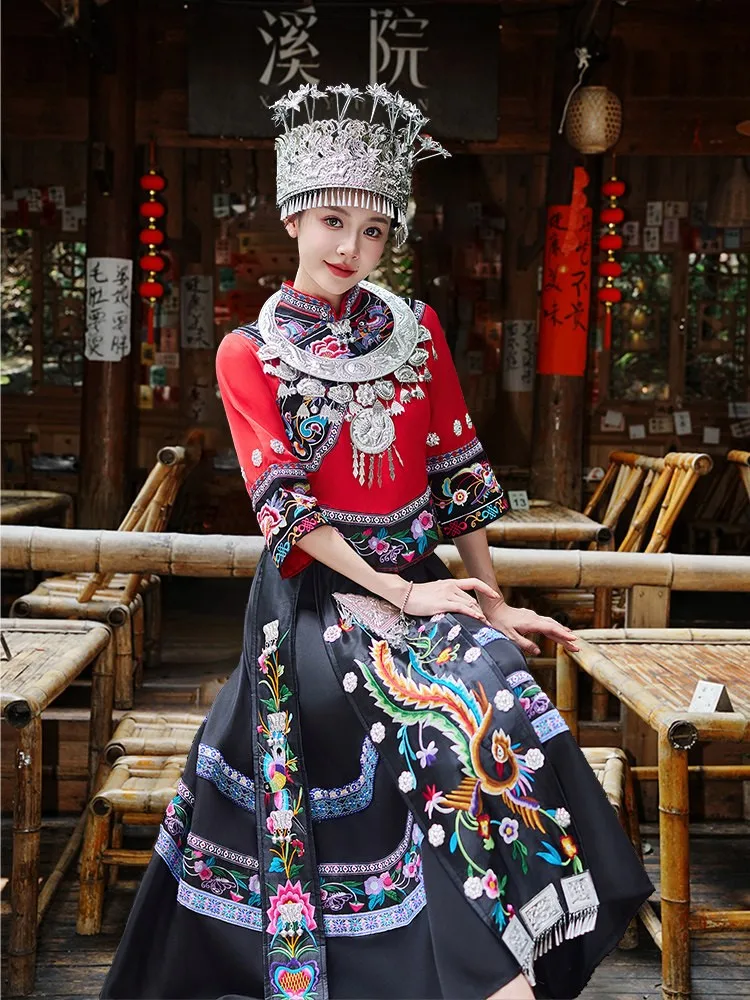 New ethnic costume for adult women exotic embroidery travel photography and dance performance set
New ethnic costume for adult women exotic embroidery travel photography and dance performance set