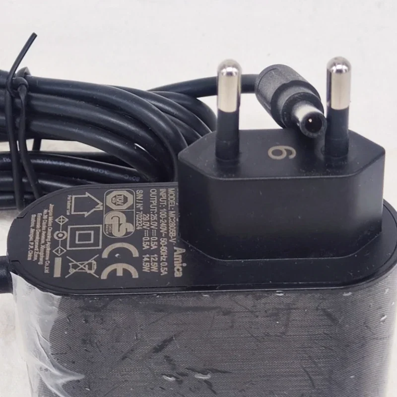 Зарядное устройство MC2805A для беспроводного пылесоса Midea P3, V1, VH1704, P5, P6
Зарядное устройство MC2805A для беспроводного пылесоса Midea P3, V1, VH1704, P5, P6
