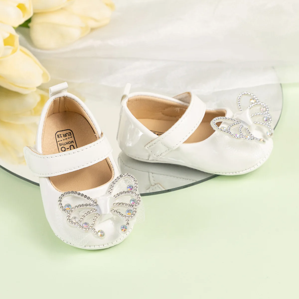 Kids'Casual Shoes Toddler Solid Color Butterfly PU Leather Fashion Autumn Shoes For Baby Anti-slip Designer White Size 11-13
Kids'Casual Shoes Toddler Solid Color Butterfly PU Leather Fashion Autumn Shoes For Baby Anti-slip Designer White Size 11-13