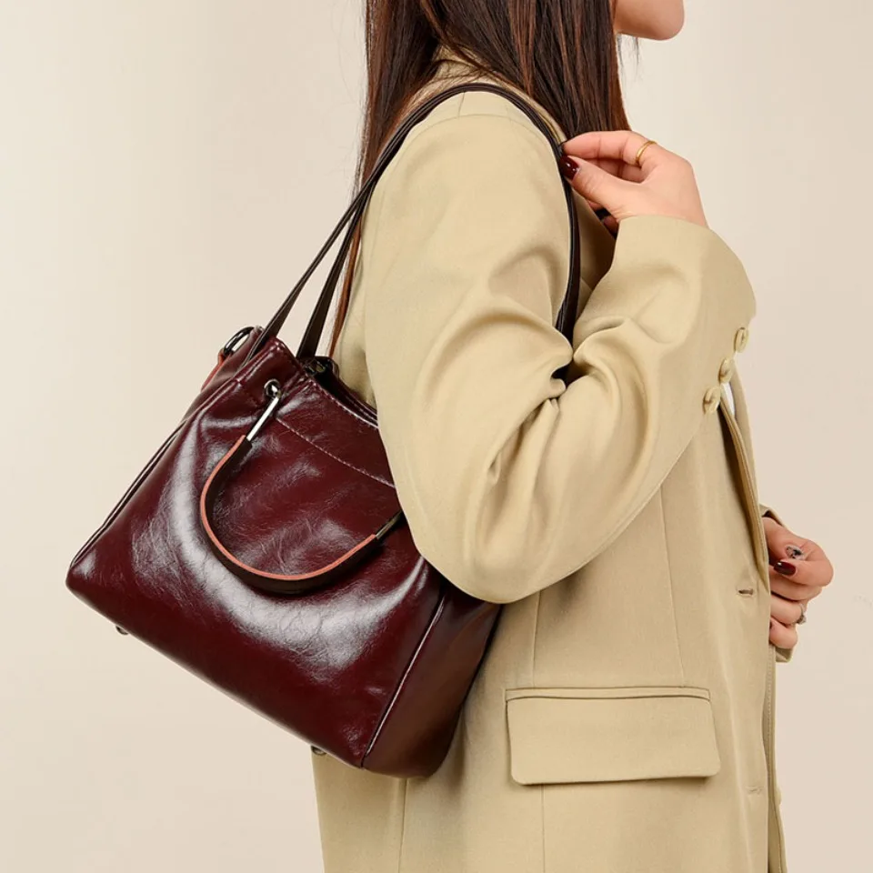 Luxury Handbags Women Bags Designer Vintage Large Capacity Tote Hiqh Quality Oil Pu Leather Shoulder Hand Bags for Women
Luxury Handbags Women Bags Designer Vintage Large Capacity Tote Hiqh Quality Oil Pu Leather Shoulder Hand Bags for Women
