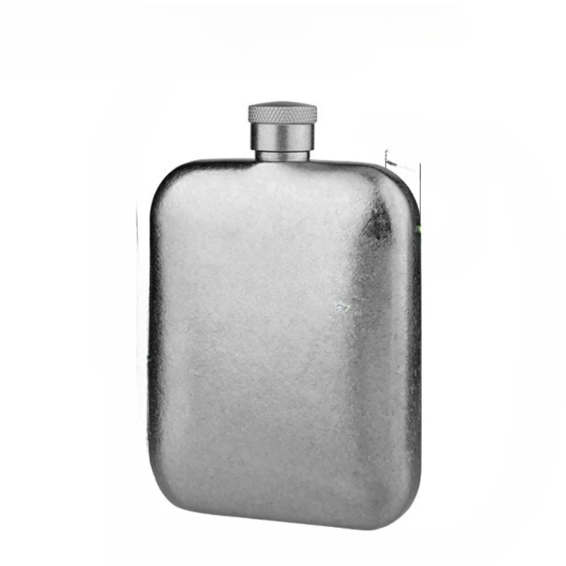 Pure titanium wine jug outdoor portable three two four two Baijiu jug Russian titanium wine bottle
Pure titanium wine jug outdoor portable three two four two Baijiu jug Russian titanium wine bottle