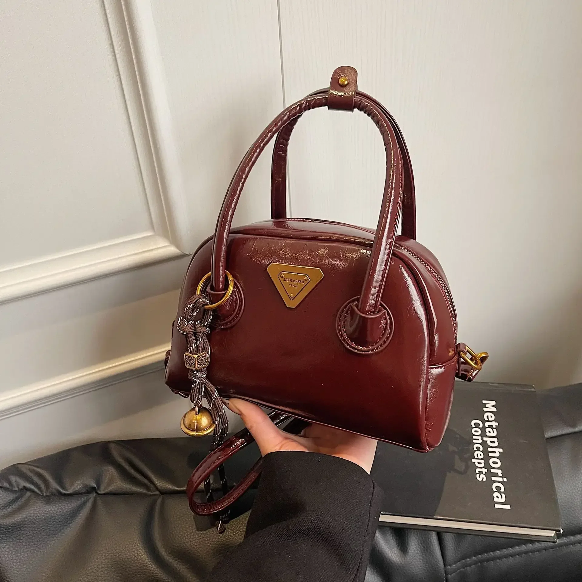 AW2025 Vintage Bowling Bag, Vegan Leather Convertible Crossbody & Top Handle Mini, 70s Roller Disco Revival
AW2025 Vintage Bowling Bag, Vegan Leather Convertible Crossbody & Top Handle Mini, 70s Roller Disco Revival