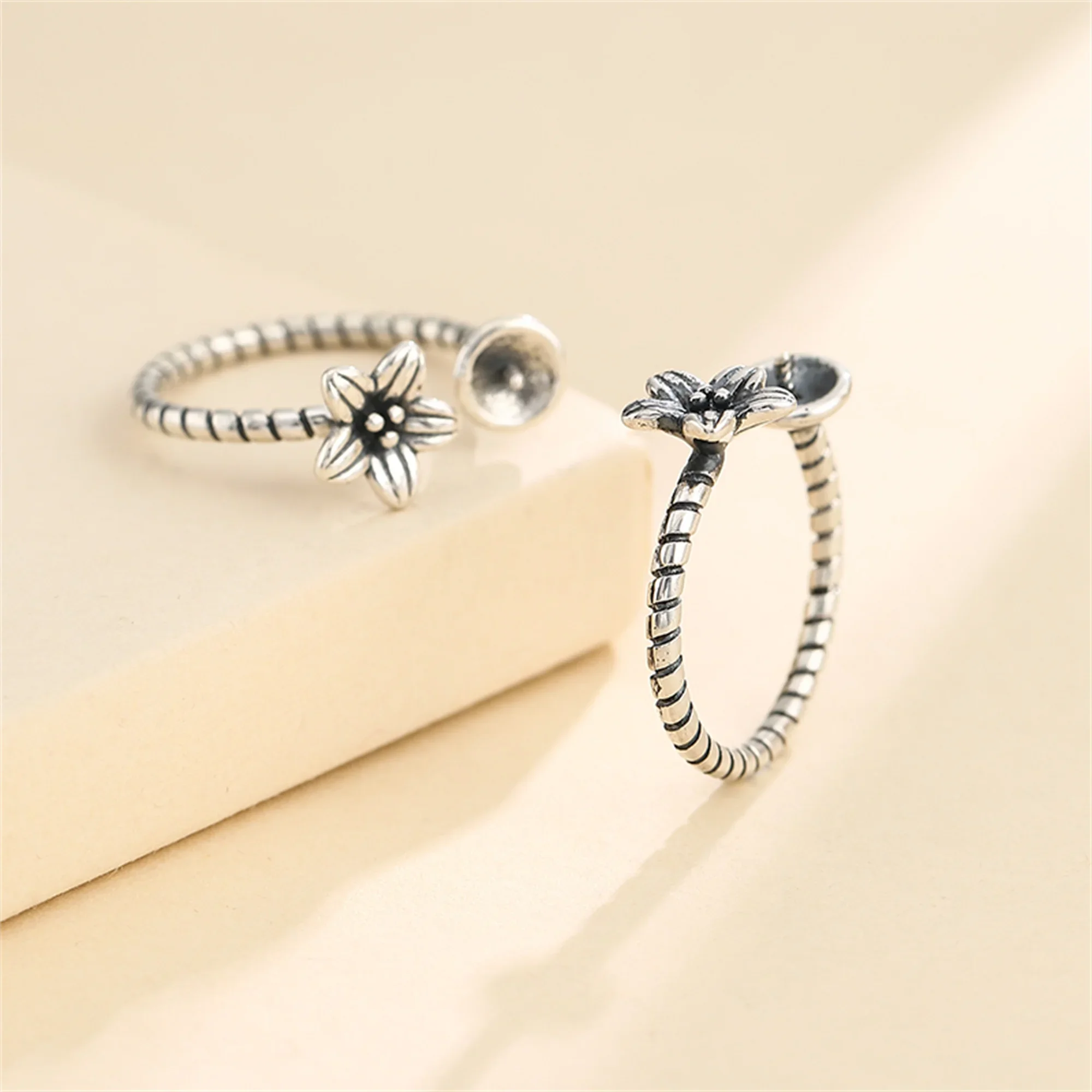 Ring Setting for 8mm-9mm Round Beads Flower Shape Thai Sterling Silver Ring Blank Adjustable Ring Base SR0448
Ring Setting for 8mm-9mm Round Beads Flower Shape Thai Sterling Silver Ring Blank Adjustable Ring Base SR0448