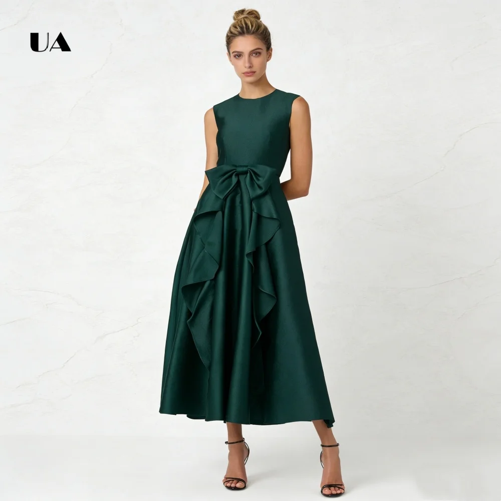 ULBYANRY Satin A-line Prom Dress with Oversized Bow, Solid O-neck Evening Dresses for Women, Sleeveless Customized Party Gown
ULBYANRY Satin A-line Prom Dress with Oversized Bow, Solid O-neck Evening Dresses for Women, Sleeveless Customized Party Gown