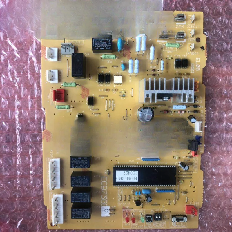 Air conditioner computer EC9736 EC9736B RY125FPSY1L five-horse 5P external computer board
Air conditioner computer EC9736 EC9736B RY125FPSY1L five-horse 5P external computer board