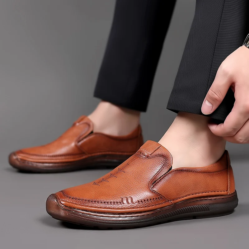 2023 New Luxury Brand Black Genuine Leather Men Casual Shoes Fashion Mens Loafers Moccasins Breathable Slip on Driving Shoes
2023 New Luxury Brand Black Genuine Leather Men Casual Shoes Fashion Mens Loafers Moccasins Breathable Slip on Driving Shoes