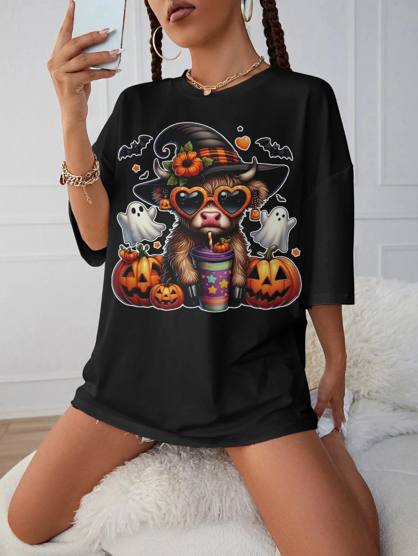 Halloween-Highland-Cow Black Women's Round Neck T-Shirt Loose Fit Comfortable Maternity Wear for Summer
Halloween-Highland-Cow Black Women's Round Neck T-Shirt Loose Fit Comfortable Maternity Wear for Summer