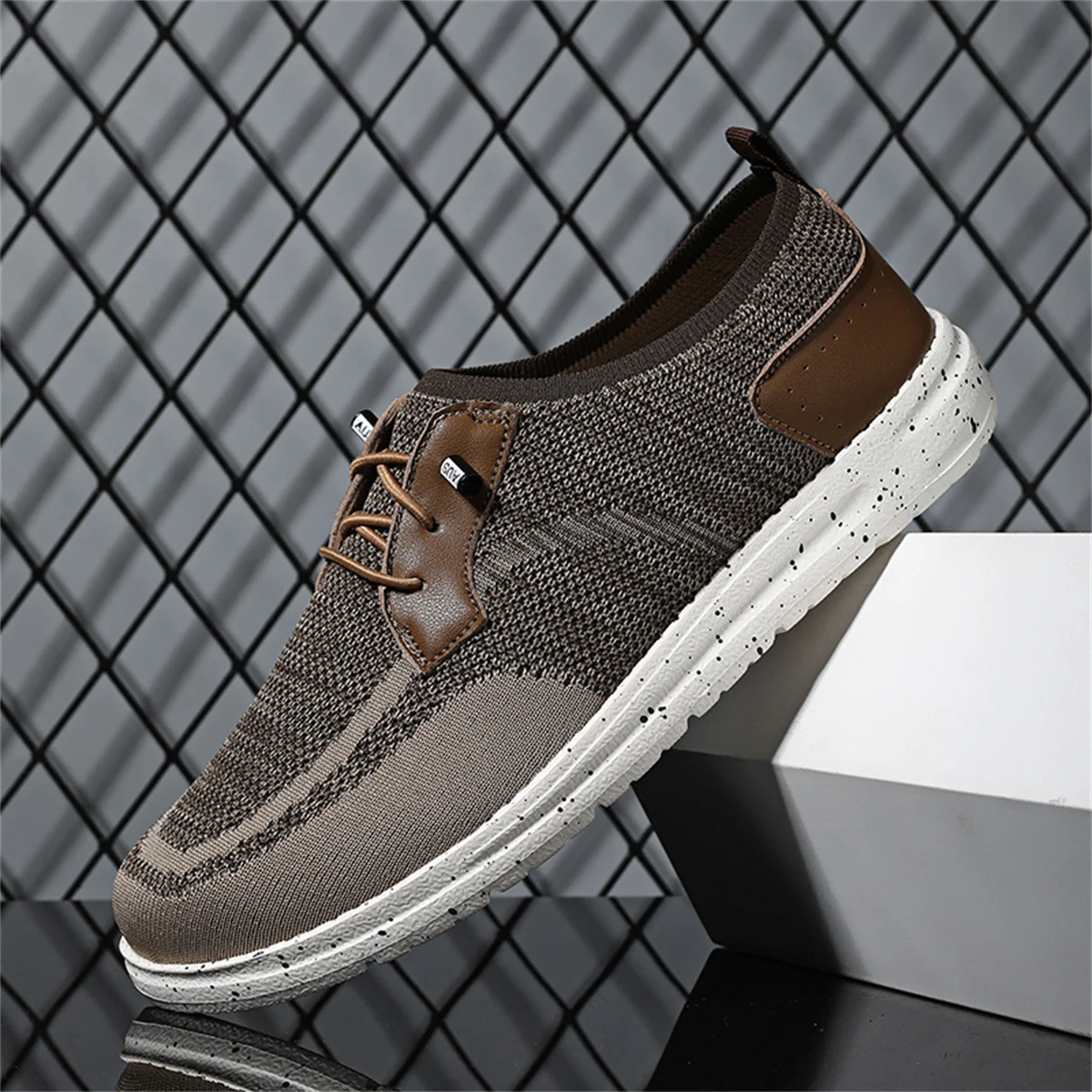 Men Canvas Shoes Fashion Lightweight Men Casual Shoes Outdoor Man Sneakers Flat Driving Walking Shoes Male Footwear
Men Canvas Shoes Fashion Lightweight Men Casual Shoes Outdoor Man Sneakers Flat Driving Walking Shoes Male Footwear