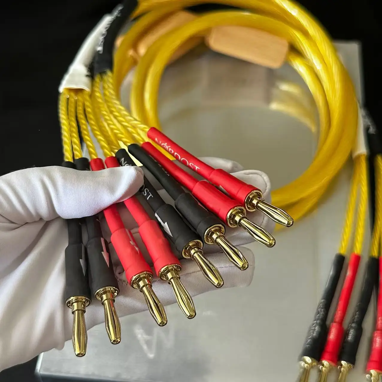 Новая одна пара акустических кабелей из стерлингового серебра, штекер типа «банан» от 2 до 2, одинарный кабель, 2–4 бипровода, Hi-Fi аудио провод для громкоговорителя
Новая одна пара акустических кабелей из стерлингового серебра, штекер типа «банан» от 2 до 2, одинарный кабель, 2–4 бипровода, Hi-Fi аудио провод для громкоговорителя