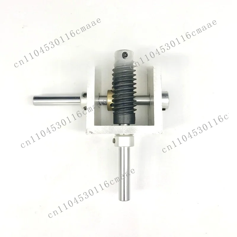 Worm gear reducer small gearbox, 90-degree right-angle reversing gearbox, 1:10 ratio gearbox, angle gear ratio 1:20
Worm gear reducer small gearbox, 90-degree right-angle reversing gearbox, 1:10 ratio gearbox, angle gear ratio 1:20