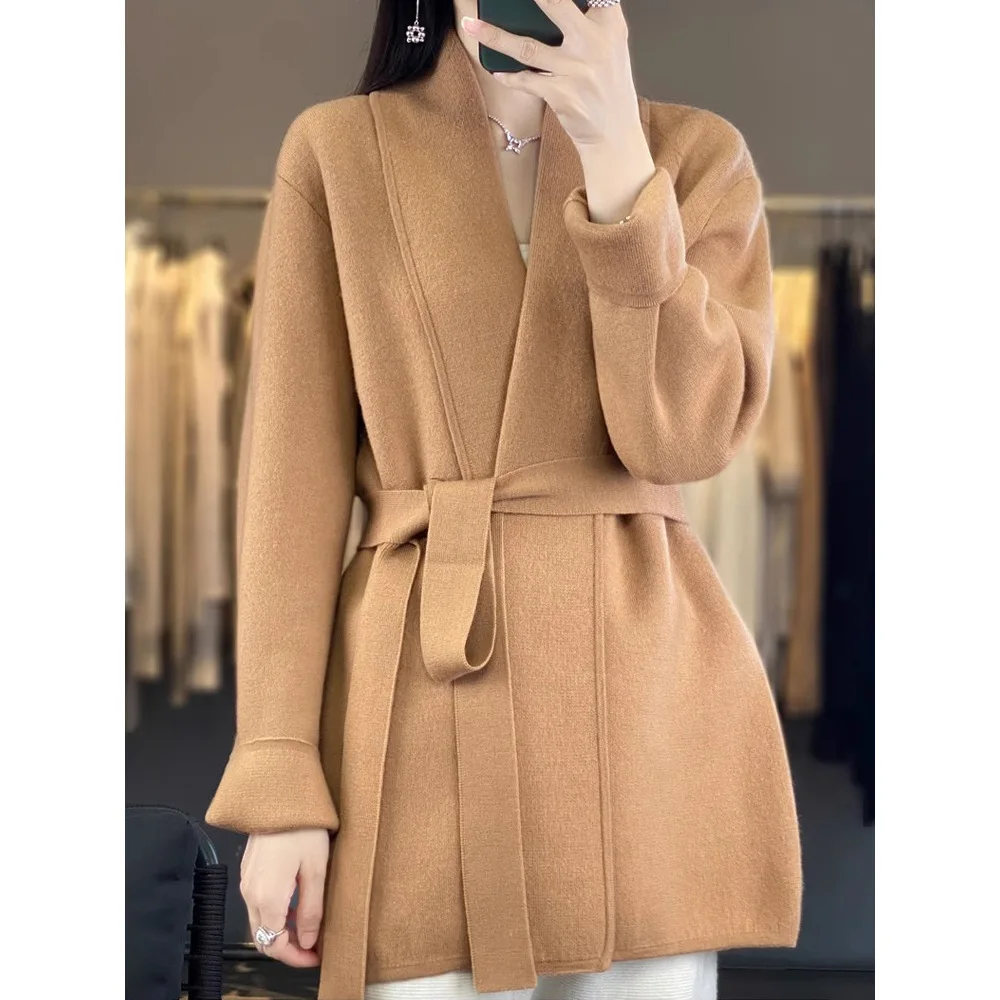 Женские свитера-кардиганы, пальто средней длины, куртки, джемперы с отложным воротником, уличная одежда Y2k, элегантная вязка, открытая майка, осень-зима
Женские свитера-кардиганы, пальто средней длины, куртки, джемперы с отложным воротником, уличная одежда Y2k, элегантная вязка, открытая майка, осень-зима