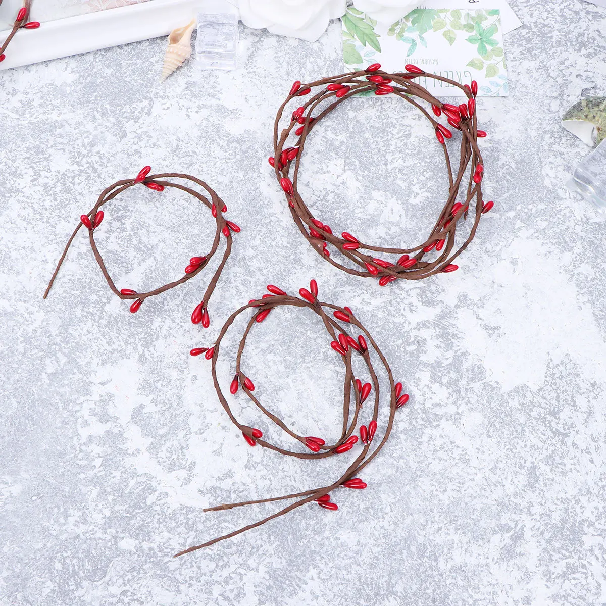 100Pcs Artificial Red Berries Ball Floral Wire Bendable Christmas Party DIY Vase Basket Wreath Ornament Artificial Berries 
100Pcs Artificial Red Berries Ball Floral Wire Bendable Christmas Party DIY Vase Basket Wreath Ornament Artificial Berries