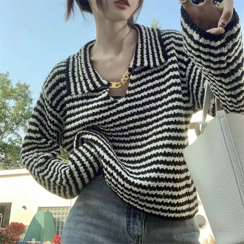 Polo neck contrast black and white striped sweater Women's Spring 2023 new Korean version loose slouchy long sleeve sweater
Polo neck contrast black and white striped sweater Women's Spring 2023 new Korean version loose slouchy long sleeve sweater