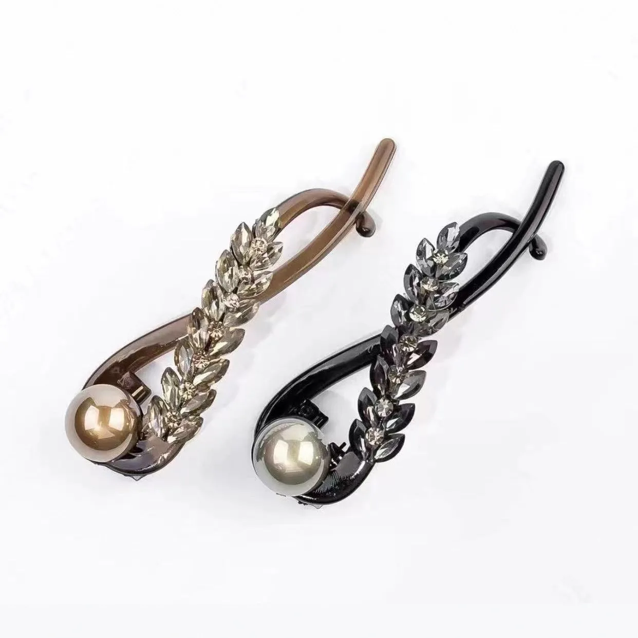 1Pcs Rhinestone Hair Clips Twisted French Metal Hairpins Large Creaseless Styling Clips for Women Wedding Party Banquet Daily
1Pcs Rhinestone Hair Clips Twisted French Metal Hairpins Large Creaseless Styling Clips for Women Wedding Party Banquet Daily