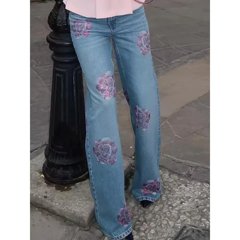2025 Retro Floral Rhinestone Denim Women's Pants Fashion High-Waist Straight Famale Jeans Spring New Design Streetwear Trousers
2025 Retro Floral Rhinestone Denim Women's Pants Fashion High-Waist Straight Famale Jeans Spring New Design Streetwear Trousers