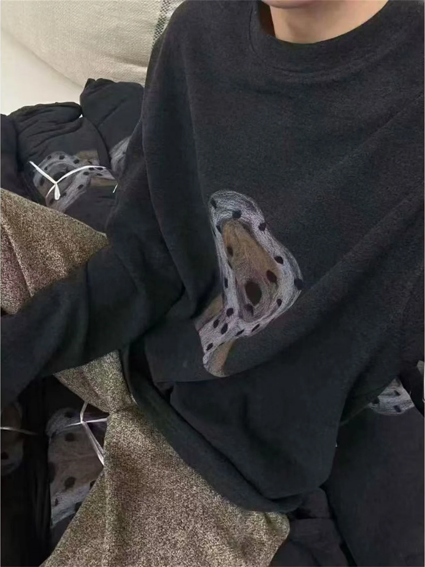 Женская осенне-зимняя новинка: комфортный облегающий топ из немецкого бархата с длинным рукавом, принтом и эффектом похудения, больших размеров
Женская осенне-зимняя новинка: комфортный облегающий топ из немецкого бархата с длинным рукавом, принтом и эффектом похудения, больших размеров