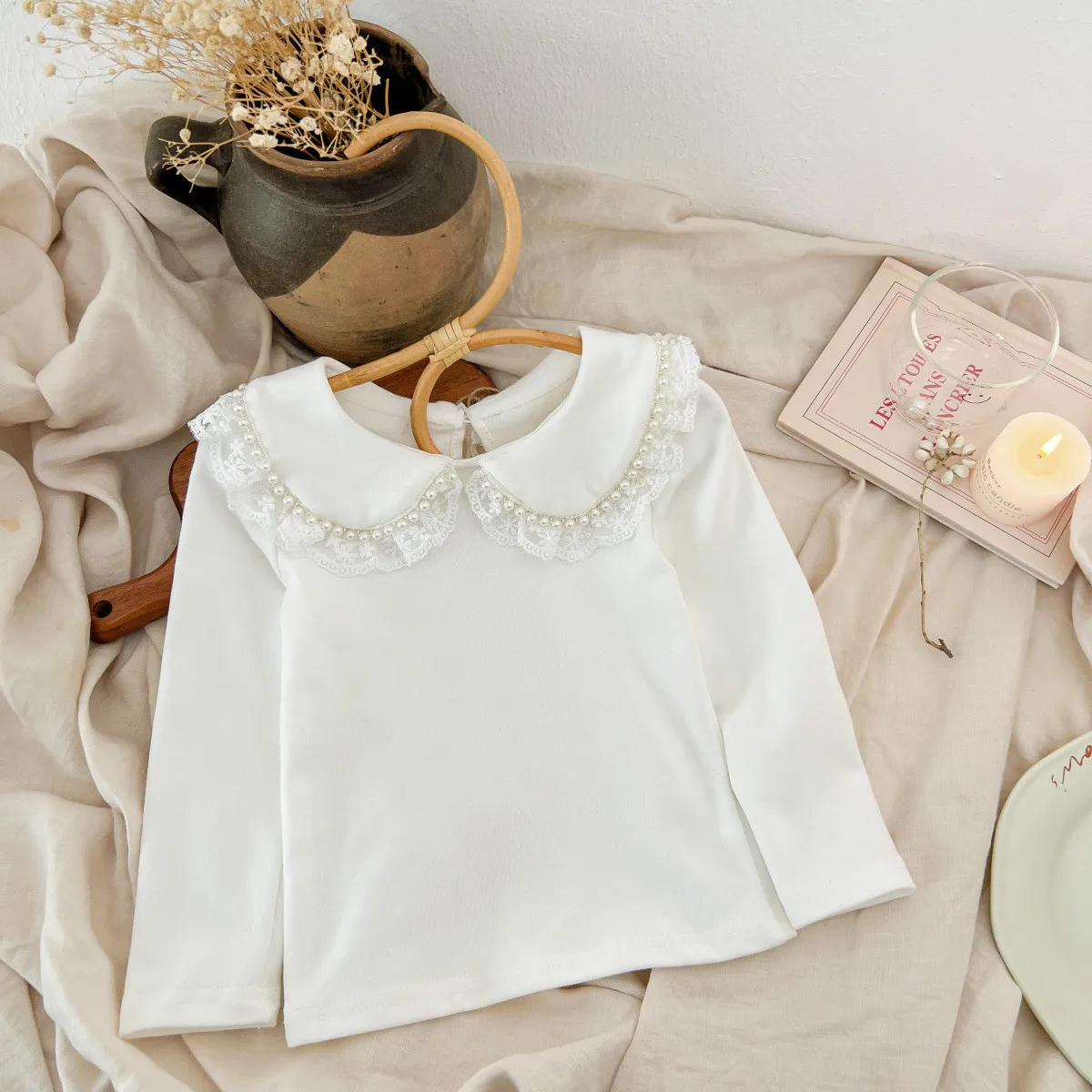 Girls' Thick Bottom Shirt Children's Long Sleeve T-shirt Flower White Shirt Little Girls' Pearl Collar Doll Collar Top
Girls' Thick Bottom Shirt Children's Long Sleeve T-shirt Flower White Shirt Little Girls' Pearl Collar Doll Collar Top