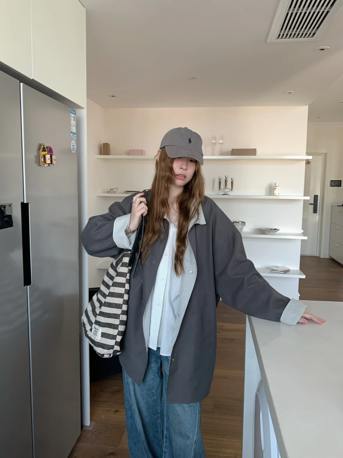 Classic Heygirl Casual Long Coat Stand Collar Loose Fit Faionable Windbreaker Outerwear for Women Timel Pure Color Design
Classic Heygirl Casual Long Coat Stand Collar Loose Fit Faionable Windbreaker Outerwear for Women Timel Pure Color Design